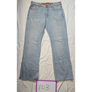 Vintage Unionbay Distressed Lightwash Size 36x34 Men's Denim Jeans - 103